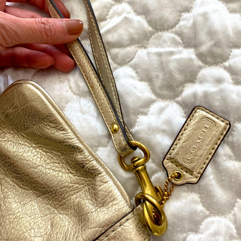 Coach Leather Wristlet/clutch - Picture 4 of 7